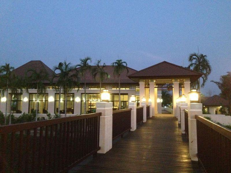 Leaves Valley Resort Nong Ya Plong Esterno foto